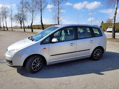 Gebraucht Ford Focus Trend 116 PS (85 kW) 2005 Silber Kombi