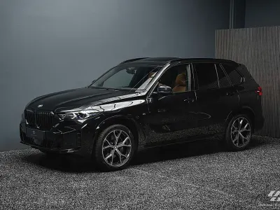 Używany BMW X5 M Sport 298 KM (219 kW) 2024 Czarny SUV