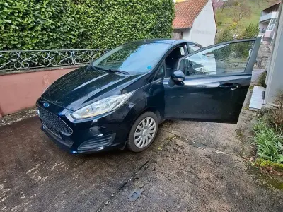 Gebraucht Ford Fiesta SYNC Edition 101 PS (74 kW) 2016 Schwarz Kleinwagen