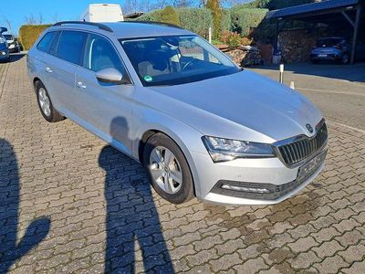 Gebraucht Skoda Superb 150 PS (110 kW) 2023 Silber Limousine
