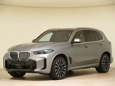 Gebraucht BMW X5 M Sport 489 PS (359 kW) 2024 Grau SUV