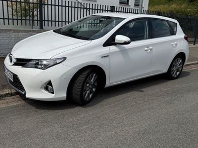 Toyota Auris Hybrid