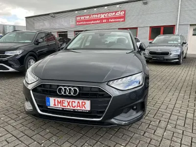 Używany Audi A4 Sport 163 KM (119 kW) 2022 Szary Kombi