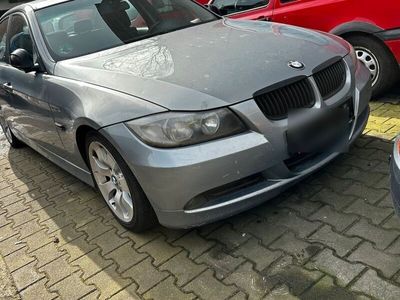 gebraucht BMW 320 i E 90