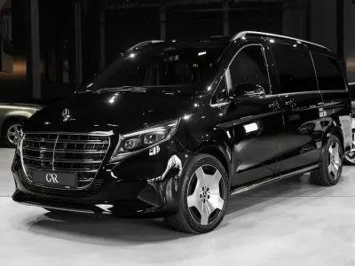Gebraucht Mercedes V300 Exclusive 237 PS (174 kW) 2024 Schwarz Van / Kleinbus