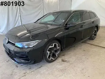 Gebraucht VW Passat R-line 150 PS (110 kW) 2025 Grenadillschwarz metallic Kombi