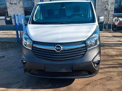 Gebraucht Opel Vivaro 116 PS (85 kW) 2016 Weiß Van / Kleinbus