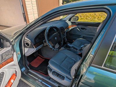 Gebraucht BMW 528 193 PS (141 kW) 1997 Grün Limousine