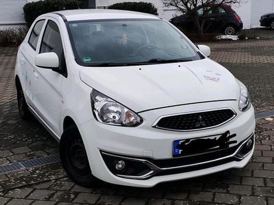 Weiß Gebraucht 2017 Mitsubishi Space Star Basis Kleinwagen | 4.400 € (Guter Preis)