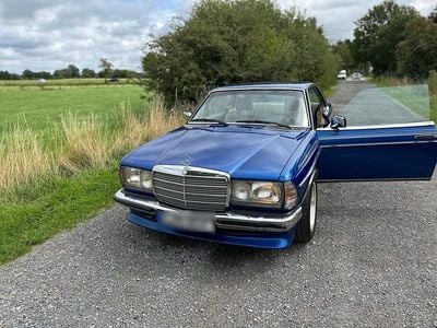 Gebraucht Mercedes 230 109 PS (80 kW) 1979 Blau Coupé