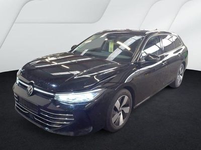 Grenadillschwarz metallic Gebraucht 2025 VW Passat Elegance Kombi | 38.876 € (Etwas zu teuer)