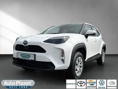 Neu Toyota Yaris Cross Business Edition 117 PS (86 kW) 2026 Weiß SUV