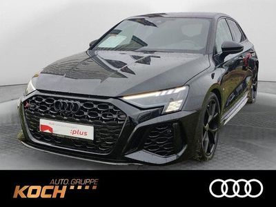 Gebraucht Audi RS3 Sportback Ambiente 400 PS (294 kW) 2022 Mythosschwarz metallic Kleinwagen