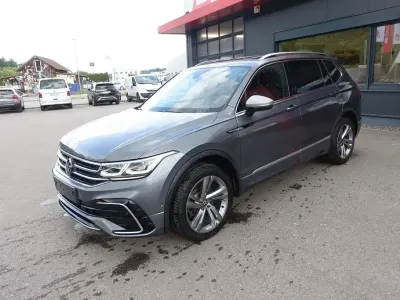 Gebraucht VW Tiguan Allspace R-line 200 PS (147 kW) 2023 Grau SUV