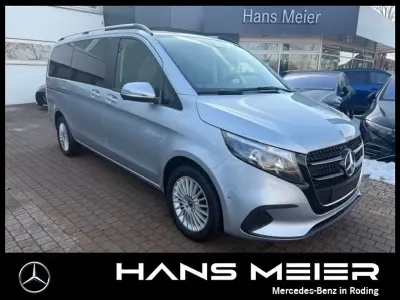 Gebraucht Mercedes V250 190 PS (139 kW) 2024 Silber Van / Kleinbus
