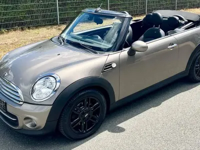 Gebraucht Mini Cooper Cabriolet 122 PS (89 kW) 2011 Cabrio