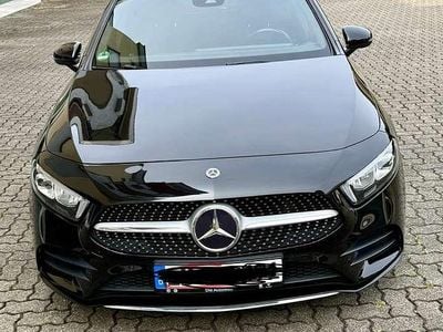 Gebraucht Mercedes A200 AMG line 163 PS (119 kW) 2019 Limousine
