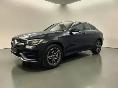 Używany Mercedes GLC300e AMG line 306 KM (225 kW) 2021 Niebieski Coupe