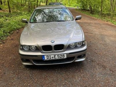 Second-hand BMW 528 193 CP (141 kW) 1999 Argintiu Berlinǎ