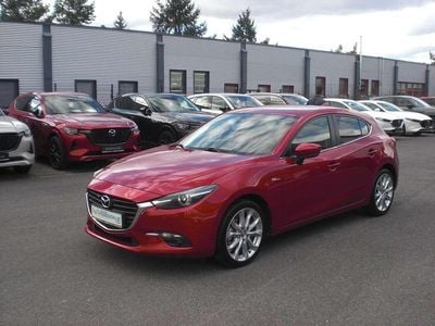 Gebraucht Mazda 3 Exclusive-Line 120 PS (88 kW) 2018 Rot Kleinwagen
