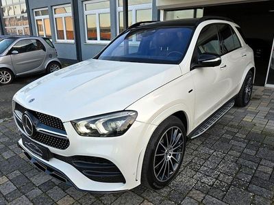 Diamantweiss (metallic) Gebraucht 2020 Mercedes GLE350 AMG SUV | 49.900 €