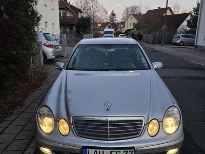 Gebraucht Mercedes E200 Classic 122 PS (89 kW) 2005 Limousine