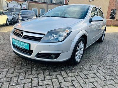 Gebraucht Opel Astra Elegance 105 PS (77 kW) 2005 Andere Limousine