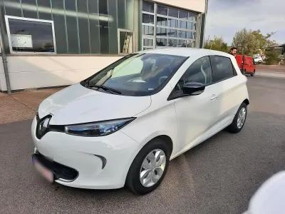 Gebraucht Renault Zoe 64 kW (88 PS) 2016 Weiß Kleinwagen