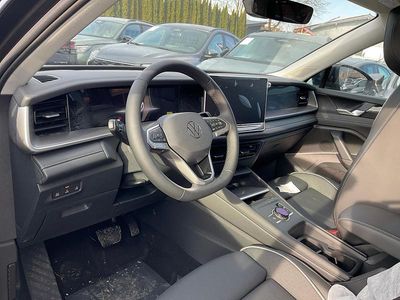 Neu VW Tayron Life 204 PS (150 kW) 2025 Grenadillschwarz metallic SUV