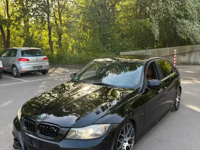 Gebraucht BMW 320 M Sport 2010 Schwarz Limousine