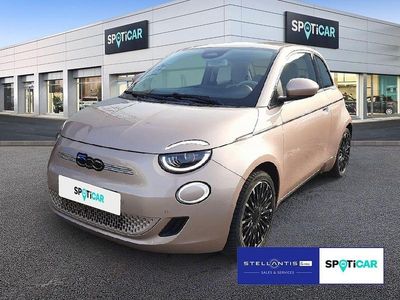 Gebraucht Fiat 500e La Prima 86 kW (118 PS) 2023 Rot Limousine