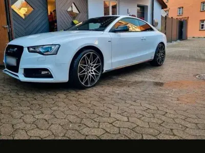 Gebraucht Audi A5 S-Line 170 PS (125 kW) 2013 Weiß Coupé