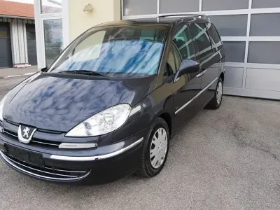 Gebraucht Peugeot 807 Family 136 PS (100 kW) 2012 Schwarz Van / Kleinbus