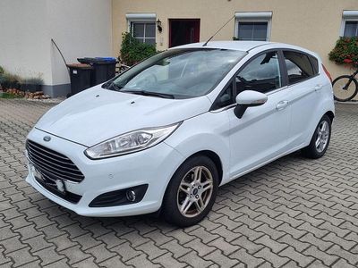 Second-hand Ford Fiesta SYNC Edition 101 CP (74 kW) 2013 Alb Hatchback