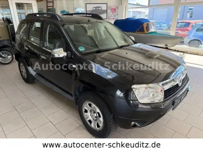 Gebraucht Dacia Duster Lauréate 105 PS (77 kW) 2013 Schwarz SUV