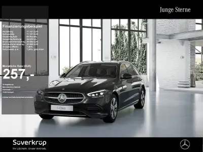 Gebraucht Mercedes C300 Avantgarde 204 PS (150 kW) 2022 Grau Limousine
