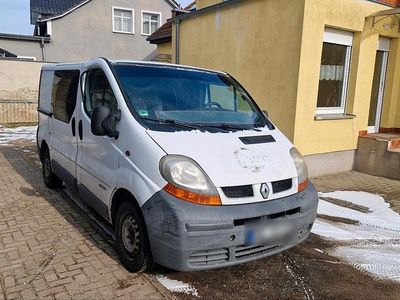 Gebraucht Renault Trafic 101 PS (74 kW) 2003 Weiß Van / Kleinbus
