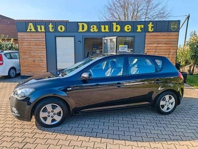Usata Kia Ceed 109 CV (80 kW) 2010 Nero Utilitaria