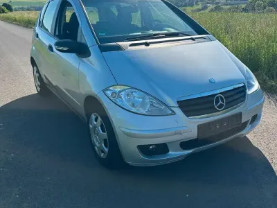 Używany Mercedes A170 116 KM (85 kW) 2008 Srebrny Sedan/Limuzyna