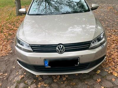 Gebraucht VW Jetta Comfortline 105 PS (77 kW) 2012 Grau Limousine