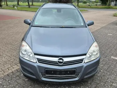 Gebraucht Opel Astra 90 PS (66 kW) 2007 Grau Kombi
