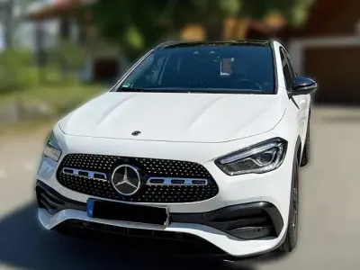 Gebraucht Mercedes GLA250 AMG line 224 PS (164 kW) 2020 Weiß SUV
