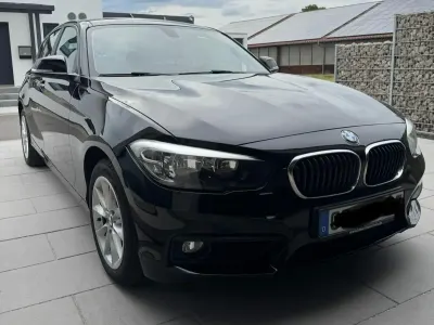 Gebraucht BMW 116 Sport Line 109 PS (80 kW) 2016 Schwarz Kleinwagen