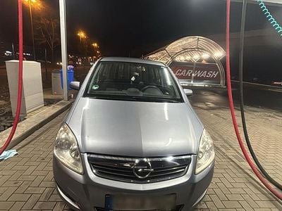 Gebraucht Opel Zafira 150 PS (110 kW) 2009 Silber Van / Kleinbus