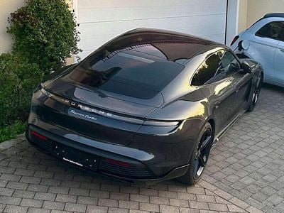Porsche Taycan Turbo