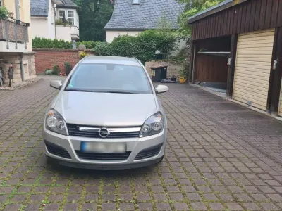 Gebraucht Opel Astra Cosmo 105 PS (77 kW) 2006 Beige Kombi