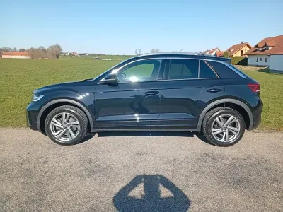Gebraucht VW T-Roc R-line 150 PS (110 kW) 2024 Deep black SUV