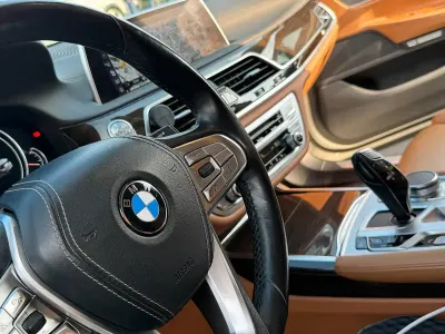 Gebraucht BMW 730 265 PS (194 kW) 2015 Braun Limousine