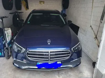 Gebraucht Mercedes E220 Exclusive 194 PS (142 kW) 2021 Kombi