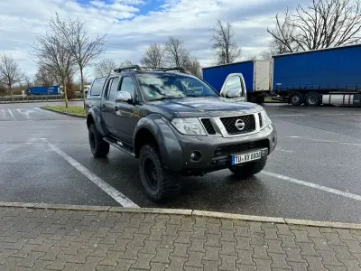 Gebraucht Nissan Navara 231 PS (169 kW) 2015 Grau Pickup